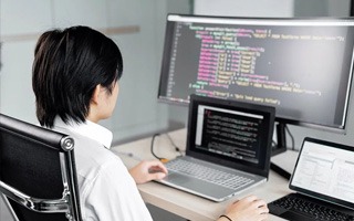 长春 api php源码,下载的php源码怎么运行呢？